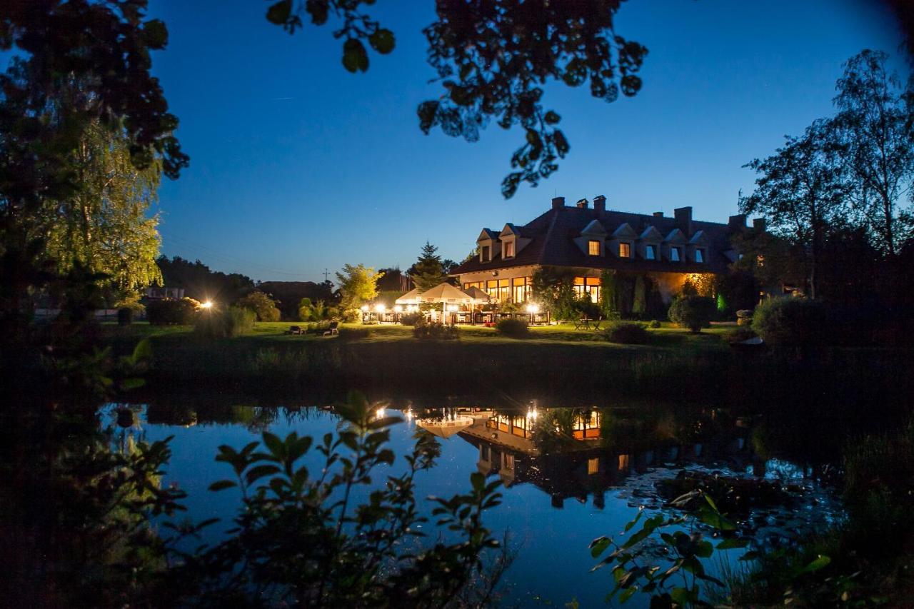 Hubertus Aparthotel & Restaurant & Horse Club Starogard Gdański Exterior foto